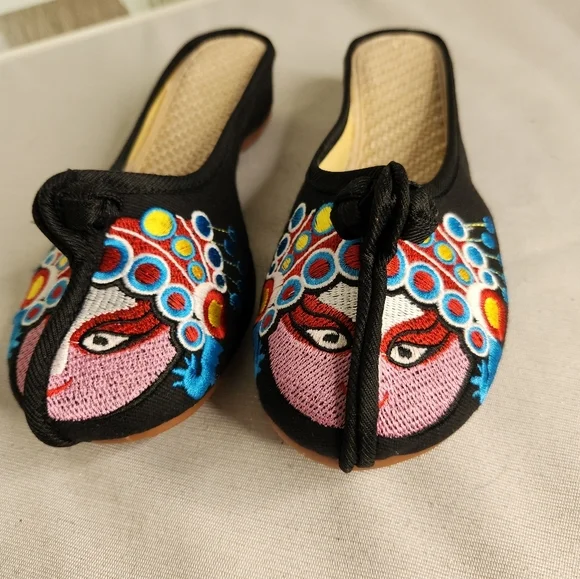 Women's Backless Embroidered Black Chinese Style Casual Slippers Loafer Size 8.5 - Picture 3 of 7